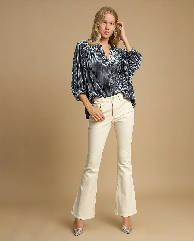 Weekend Discounts to Enjoy V-Notched Button-Down Pleated Top