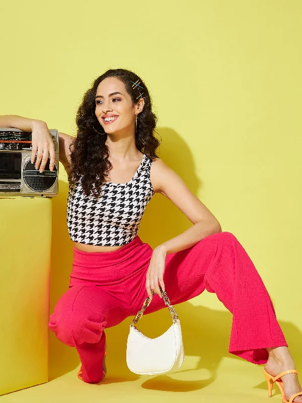 Weekend Offers That Sizzle Cotton Stretchable Basic Round Neck Crop Top