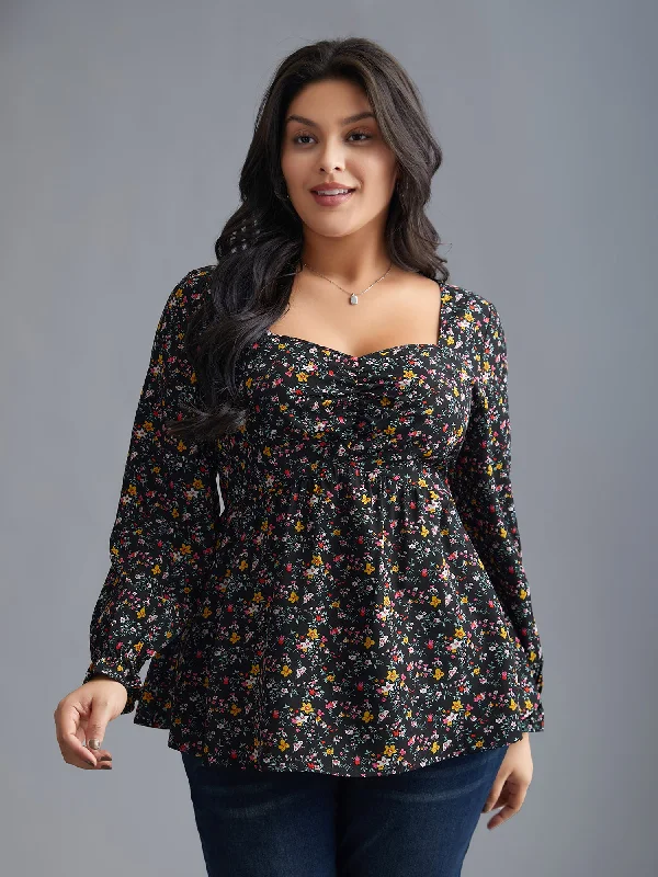 Time-Limited Offer Ditsy Floral Heart Neckline Gathered Blouse