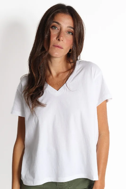 Extra Discounts Vayla V-neck T-shirt