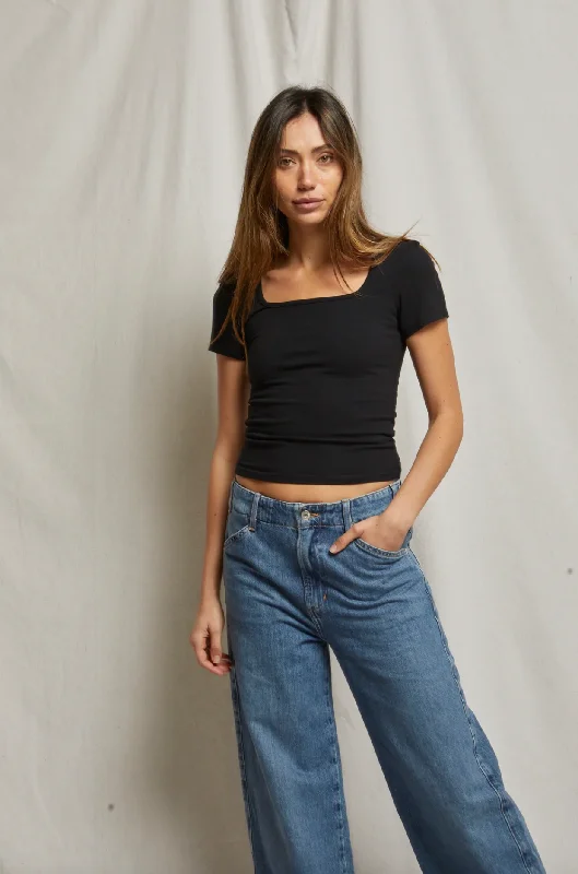 Savings Galore PerfectWhiteTee Rikki Tee in True Black