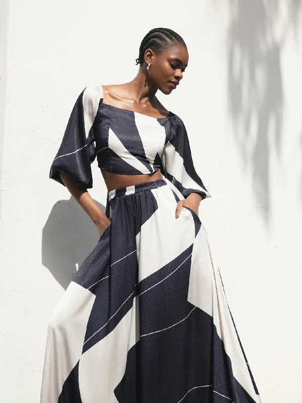 Savings Galore Una Top - Fama Noir