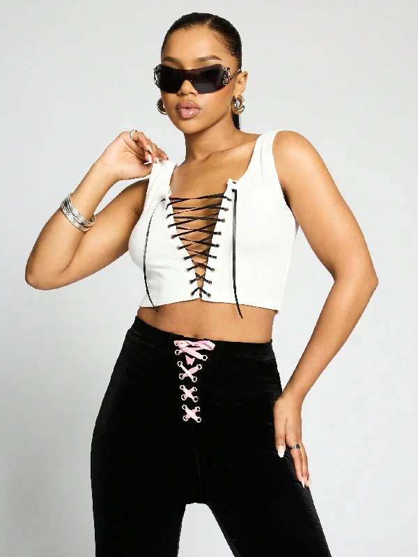 Today Only SUMWON WOMEN Lace Tie Front Detail Crop Top