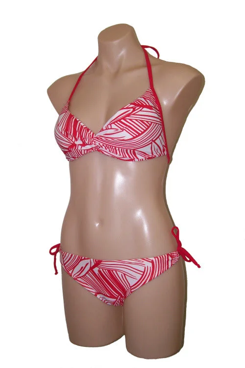 Steals and Deals Ocean Curl - Chloe Bikini Top - Red Print