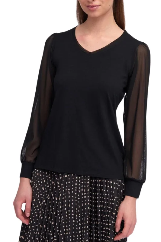 Weekend Discounts to Relish CABRJAS T SHIRT