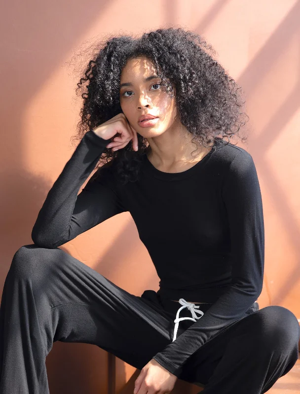 Weekend Specials Just for You Black Fitted Layering Crew