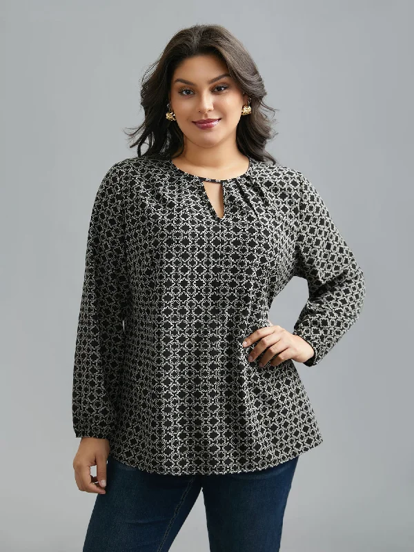 Best Seller Geometric Print Plicated Detail Keyhole Blouse