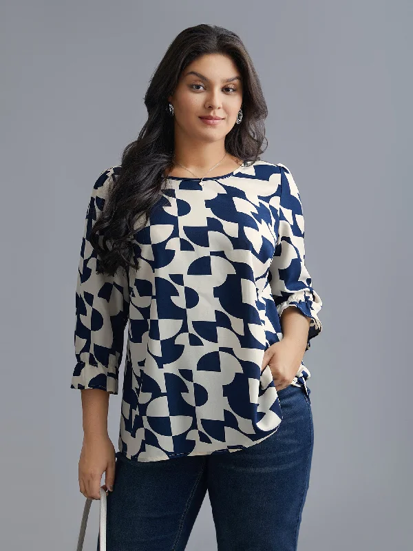 Shop and Save Round Neck Geometric Print  Blouse