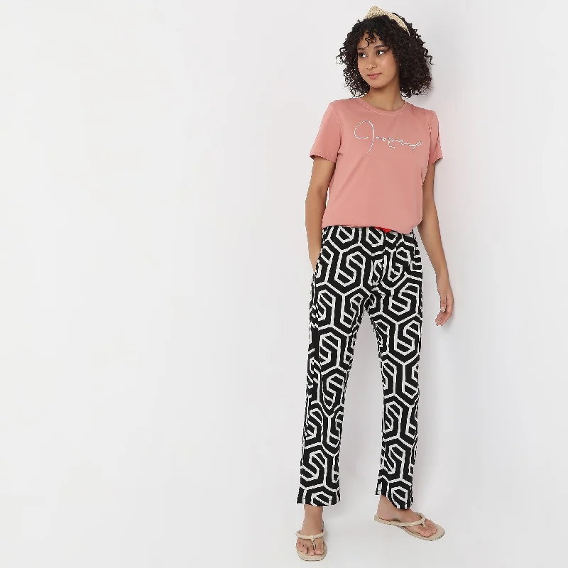 Unwind with Weekend Discounts Regular Fit Graphic T-Shirt