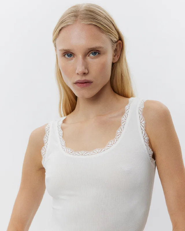 Price Slash ULRIKKESW TOP - White